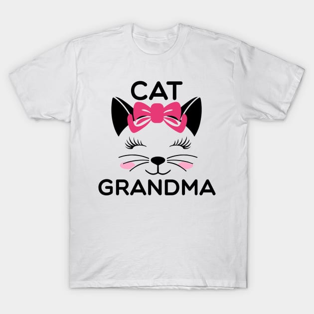 Cat Grandma / Cute T-Shirt by DragonTees